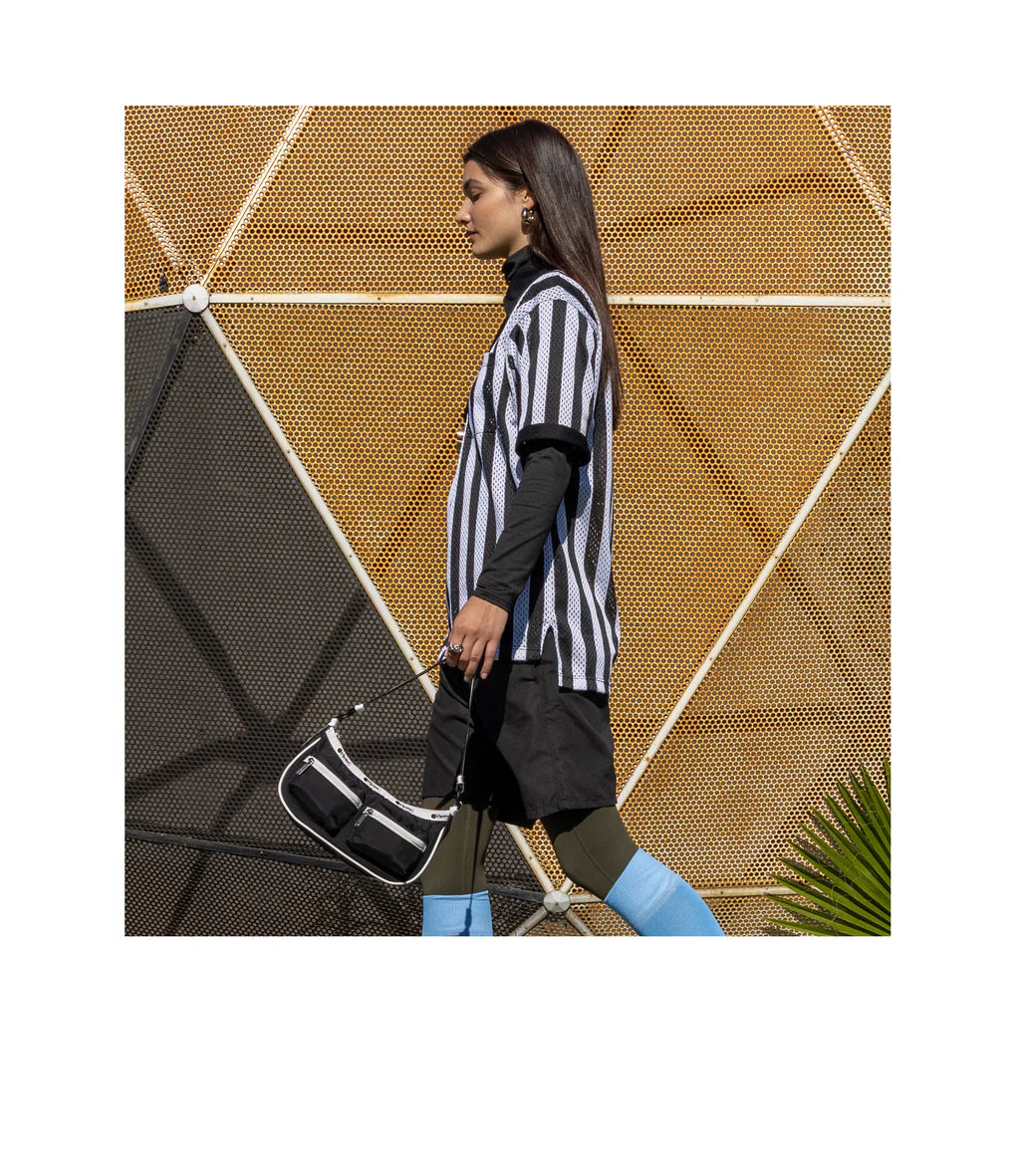 Double Pocket Shoulder Spectator Black