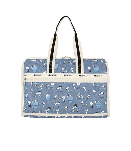 LeSportsac x Peanuts Deluxe Medium Weekender Peanuts Happy Pals